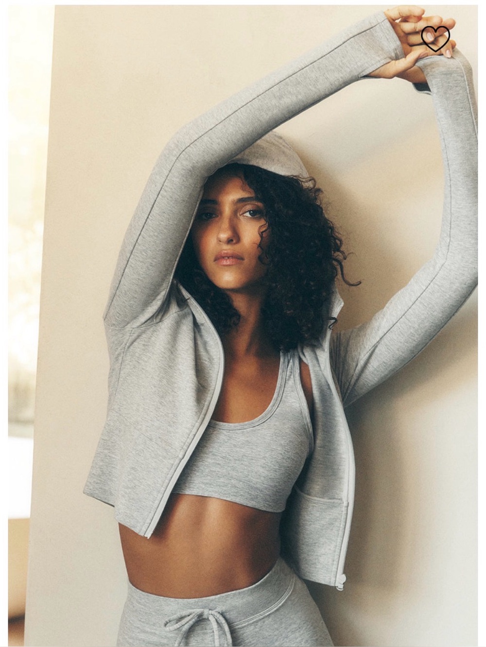 🩶 Alo Yoga Sway Crop Hoodie - Picture 2 of 10